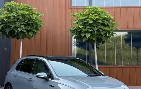 Volkswagen Golf VIII, 2023 год, 1 920 000 рублей, 1 фотография