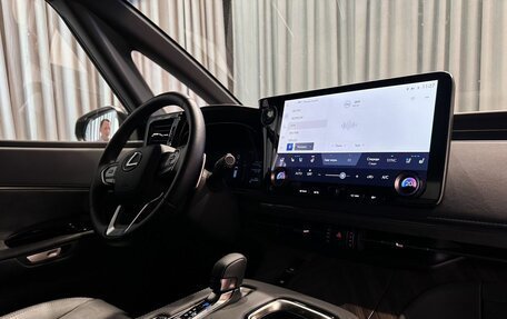 Lexus LM, 2025 год, 13 500 000 рублей, 11 фотография