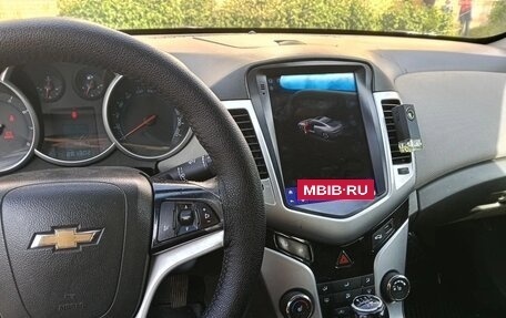 Chevrolet Cruze II, 2010 год, 570 000 рублей, 5 фотография