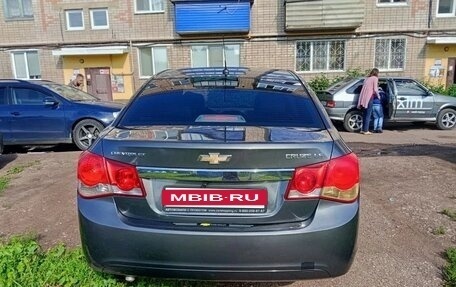 Chevrolet Cruze II, 2010 год, 570 000 рублей, 4 фотография