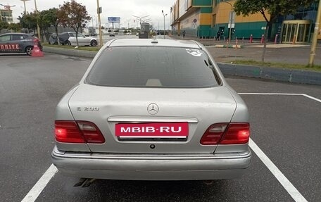 Mercedes-Benz E-Класс, 1997 год, 220 000 рублей, 17 фотография