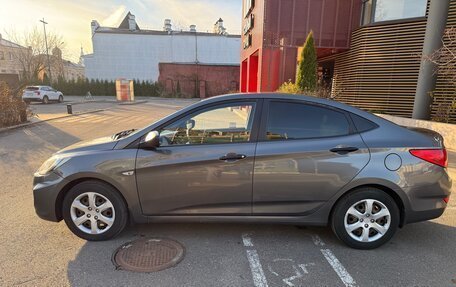 Hyundai Solaris II рестайлинг, 2013 год, 820 000 рублей, 3 фотография