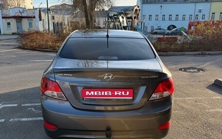 Hyundai Solaris II рестайлинг, 2013 год, 820 000 рублей, 5 фотография