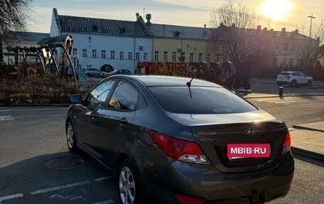 Hyundai Solaris II рестайлинг, 2013 год, 820 000 рублей, 4 фотография