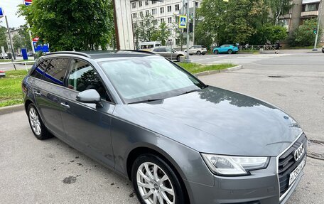 Audi A4, 2019 год, 2 800 000 рублей, 6 фотография