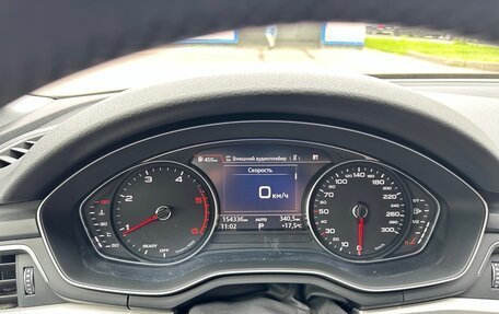 Audi A4, 2019 год, 2 800 000 рублей, 9 фотография