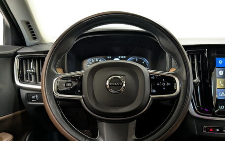 Volvo S90 II рестайлинг, 2019 год, 2 750 000 рублей, 22 фотография