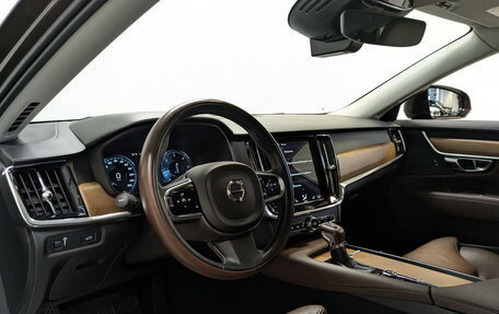 Volvo S90 II рестайлинг, 2019 год, 2 750 000 рублей, 16 фотография