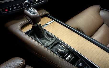 Volvo S90 II рестайлинг, 2019 год, 2 750 000 рублей, 30 фотография