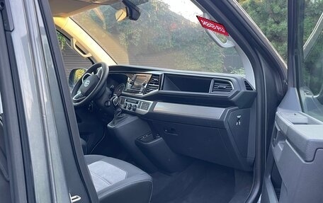 Volkswagen Multivan T6 рестайлинг, 2022 год, 10 500 000 рублей, 5 фотография