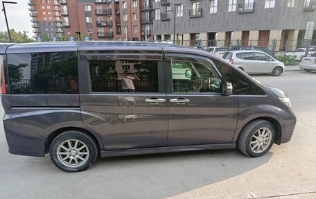 Honda Stepwgn IV, 2015 год, 1 720 000 рублей, 2 фотография