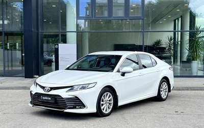 Toyota Camry, 2022 год, 3 190 000 рублей, 1 фотография