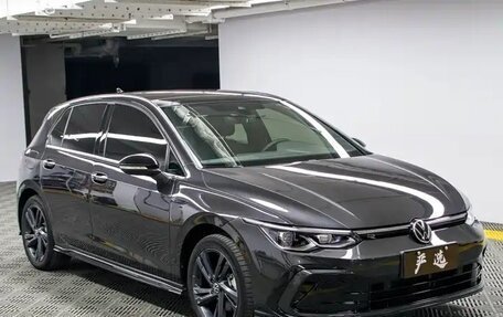 Volkswagen Golf VIII, 2021 год, 2 300 003 рублей, 1 фотография