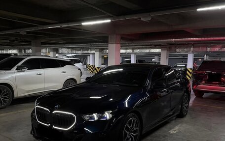 BMW 5 серия, 2025 год, 6 030 000 рублей, 1 фотография