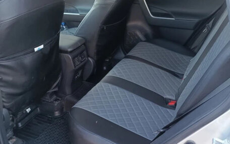 Toyota RAV4, 2019 год, 3 400 000 рублей, 12 фотография