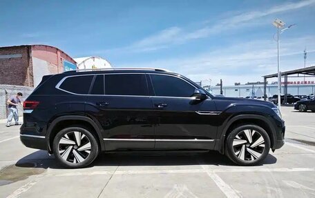 Volkswagen Teramont I, 2024 год, 4 099 000 рублей, 3 фотография