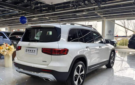 Mercedes-Benz GLB, 2022 год, 2 100 000 рублей, 6 фотография