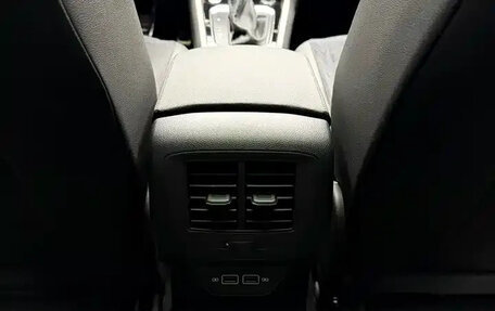 Volkswagen T-Roc I, 2022 год, 1 380 010 рублей, 12 фотография