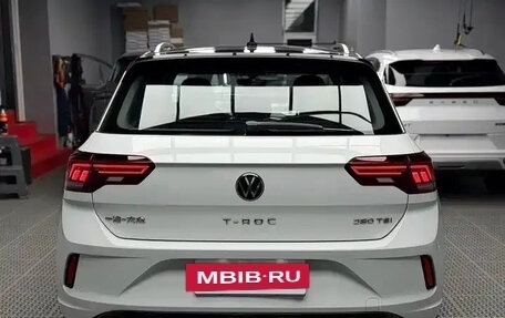 Volkswagen T-Roc I, 2022 год, 1 380 010 рублей, 5 фотография