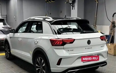 Volkswagen T-Roc I, 2022 год, 1 380 010 рублей, 4 фотография