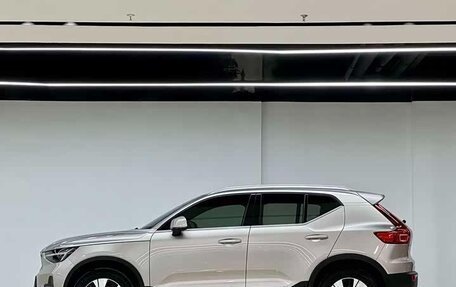 Volvo XC40 I, 2024 год, 3 360 000 рублей, 4 фотография