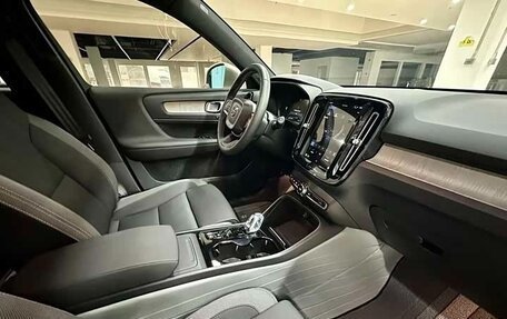 Volvo XC40 I, 2024 год, 3 360 000 рублей, 7 фотография