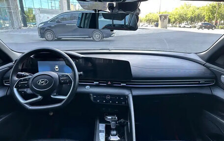 Hyundai Elantra, 2023 год, 1 360 000 рублей, 8 фотография