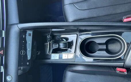 Hyundai Elantra, 2023 год, 1 360 000 рублей, 11 фотография