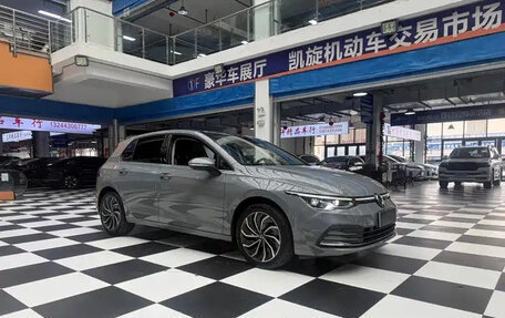 Volkswagen Golf VIII, 2021 год, 1 802 000 рублей, 3 фотография
