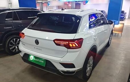 Volkswagen T-Roc I, 2022 год, 1 550 000 рублей, 4 фотография