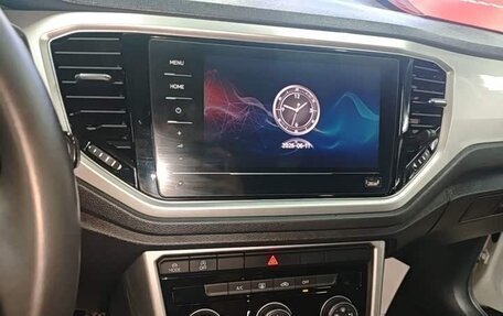 Volkswagen T-Roc I, 2022 год, 1 550 000 рублей, 6 фотография