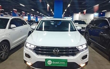 Volkswagen T-Roc I, 2022 год, 1 550 000 рублей, 12 фотография