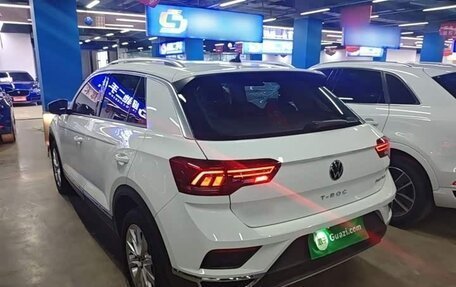 Volkswagen T-Roc I, 2022 год, 1 550 000 рублей, 22 фотография