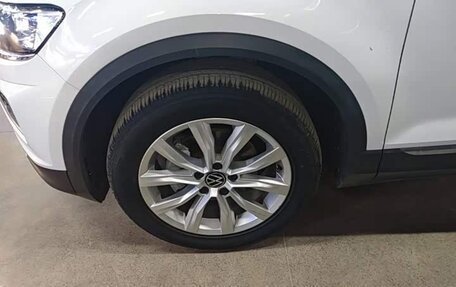 Volkswagen T-Roc I, 2022 год, 1 550 000 рублей, 19 фотография