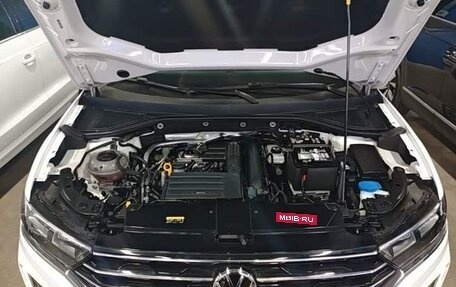 Volkswagen T-Roc I, 2022 год, 1 550 000 рублей, 18 фотография