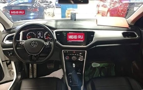 Volkswagen T-Roc I, 2022 год, 1 550 000 рублей, 15 фотография