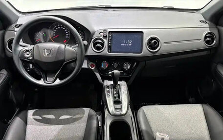 Honda HR-V II, 2022 год, 1 686 000 рублей, 7 фотография