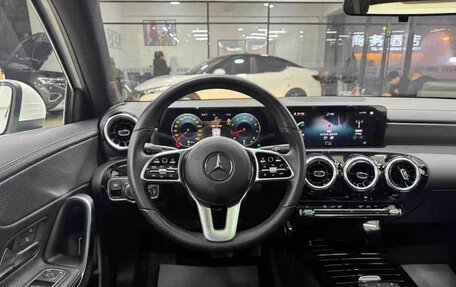 Mercedes-Benz A-Класс, 2021 год, 1 520 000 рублей, 8 фотография