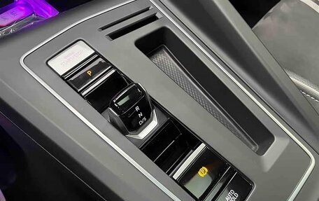 Volkswagen Golf VIII, 2023 год, 1 900 000 рублей, 14 фотография