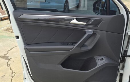 Volkswagen Tiguan II, 2022 год, 2 550 000 рублей, 9 фотография