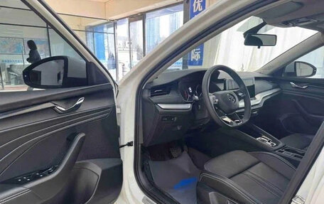 Skoda Octavia IV, 2022 год, 1 610 000 рублей, 7 фотография