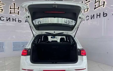 Volkswagen Golf VIII, 2023 год, 1 920 000 рублей, 13 фотография