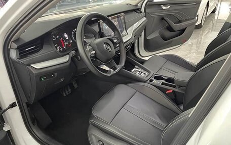Skoda Octavia IV, 2023 год, 2 115 000 рублей, 6 фотография