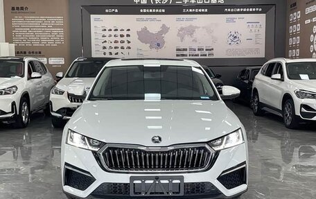 Skoda Octavia IV, 2023 год, 2 115 000 рублей, 9 фотография