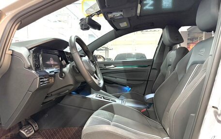 Volkswagen Golf VIII, 2022 год, 1 788 800 рублей, 7 фотография
