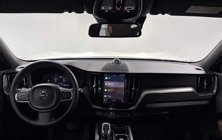Volvo XC60 II, 2024 год, 4 300 000 рублей, 6 фотография