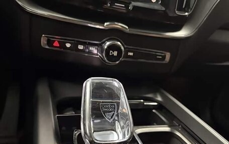 Volvo XC60 II, 2024 год, 4 300 000 рублей, 7 фотография