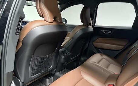 Volvo XC60 II, 2024 год, 4 300 000 рублей, 15 фотография