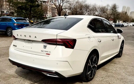 Skoda Octavia IV, 2022 год, 1 759 099 рублей, 6 фотография