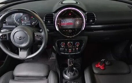 MINI Clubman, 2023 год, 2 140 000 рублей, 9 фотография